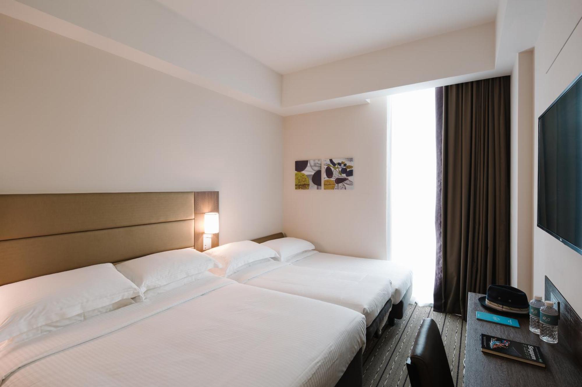 Familienzimmer mit 1 Queensize-Bett, 1 Schlafsofa und 1 Zustellbett